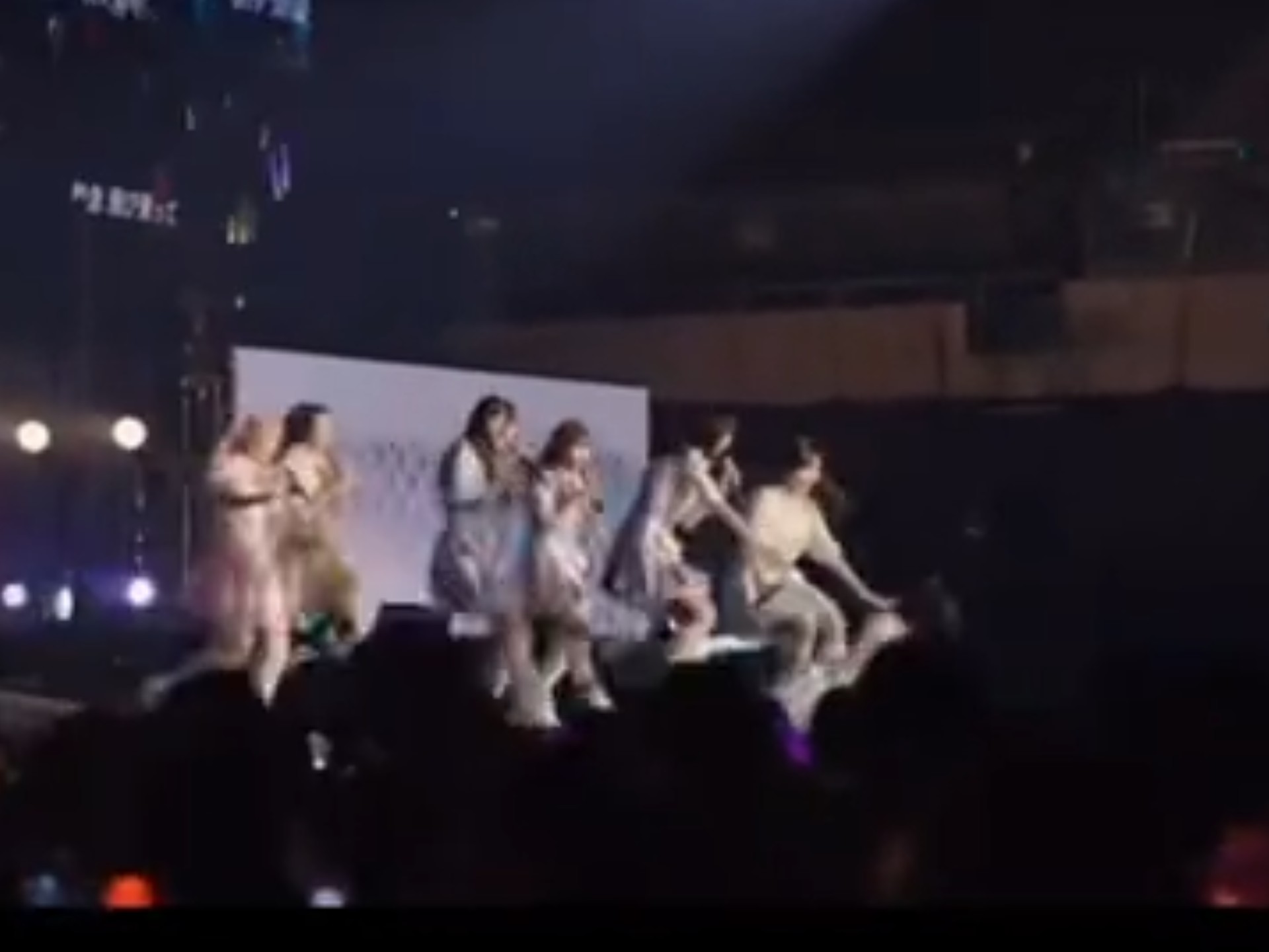 跑太快摔了一跤｜佐々木舞香