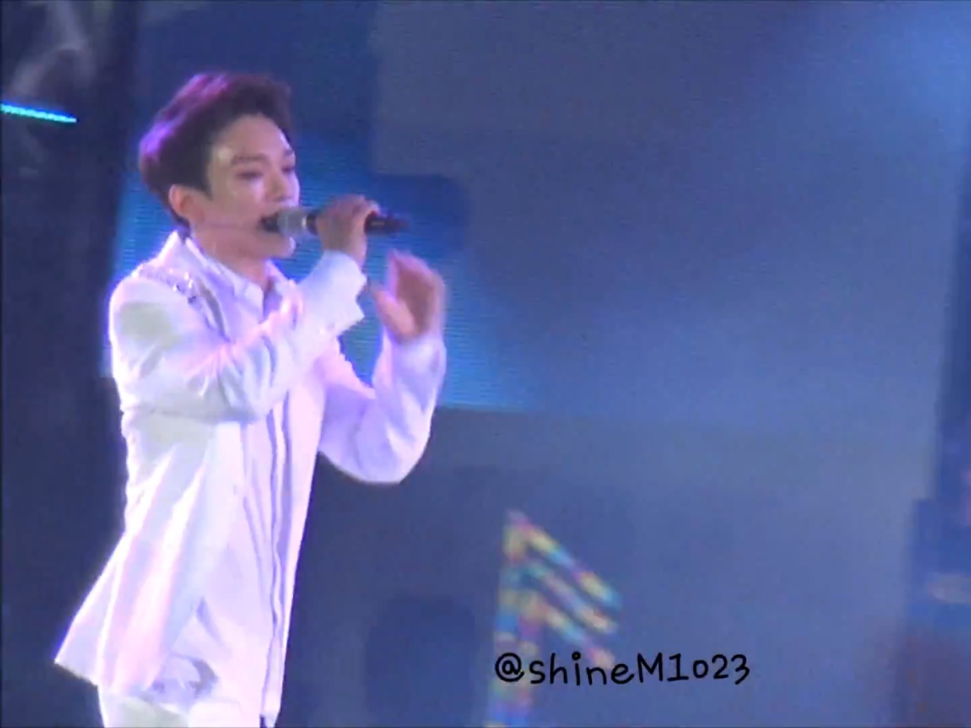 【金钟大/Lucky】金钟大你怎么不理灿烈呀~140831饭拍