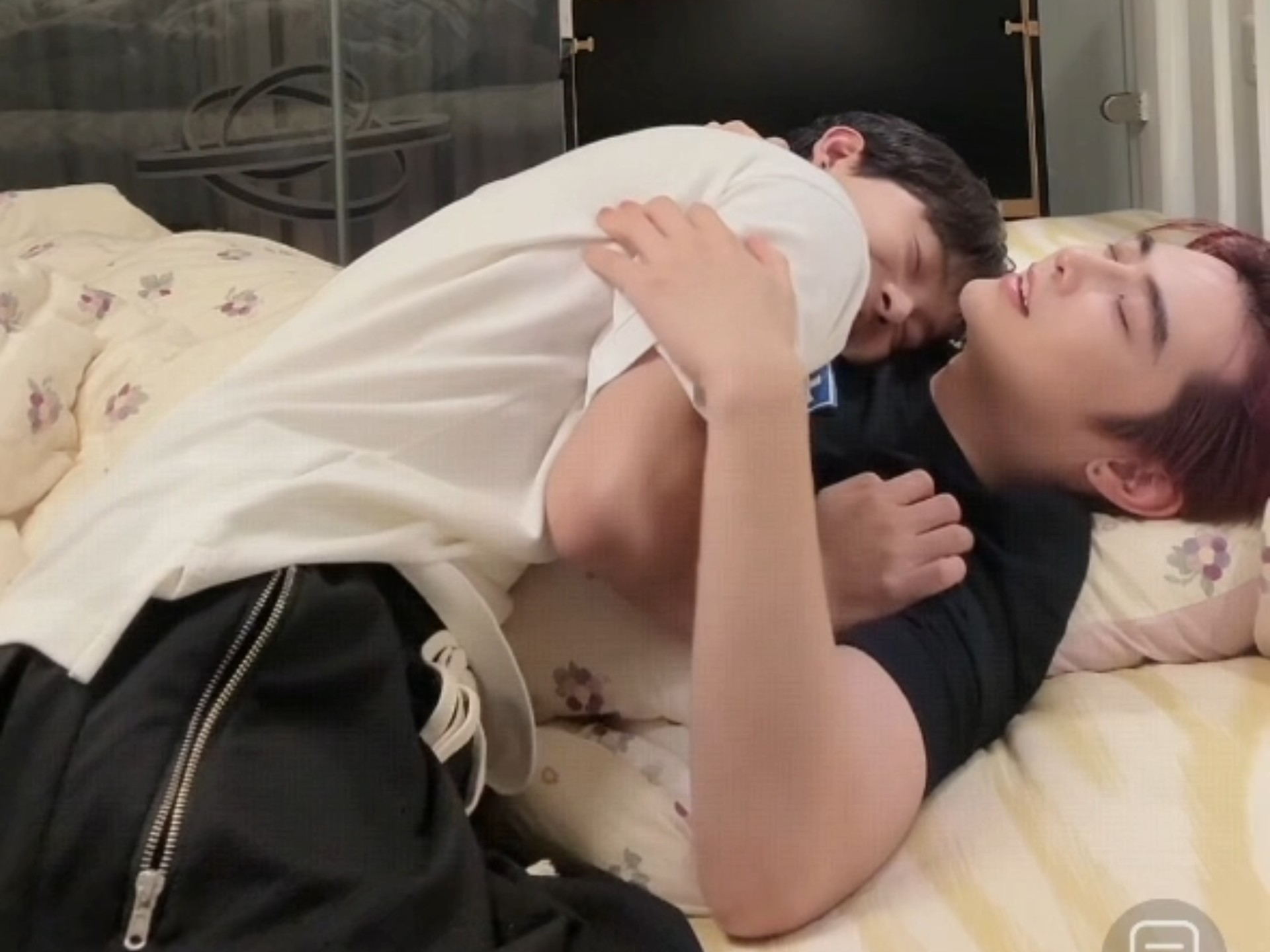 赖佳新李嘉华日常直播录屏片段