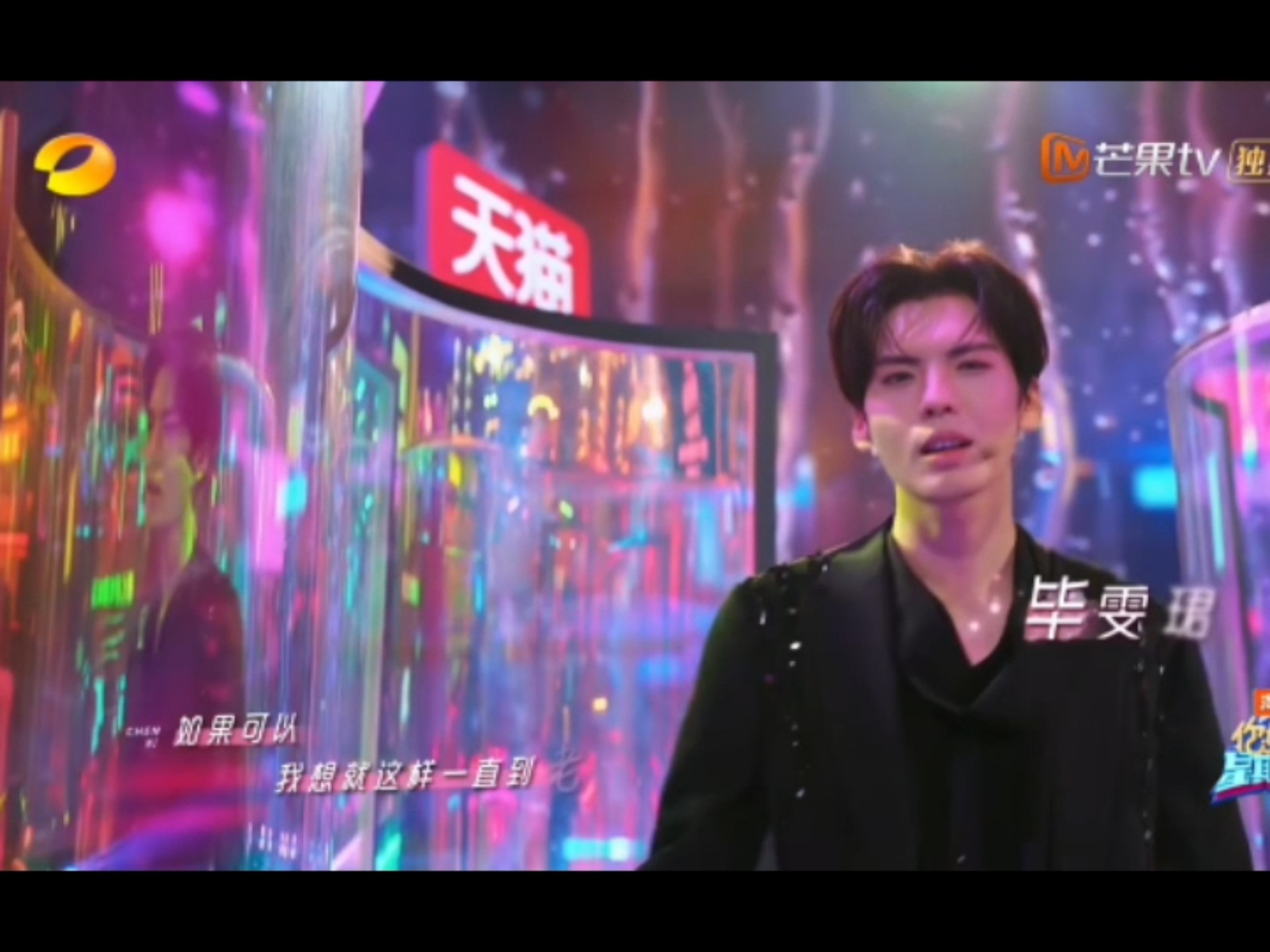 这个眼神谁懂！！