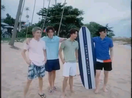 pondphuwin~~~真的不错就是帅四个人