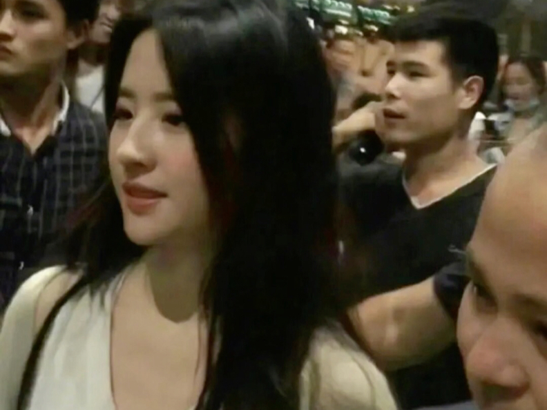 【自制sub｜8万左右美貌kdy叠加】整体美貌 鹤立鸡群的美 超出