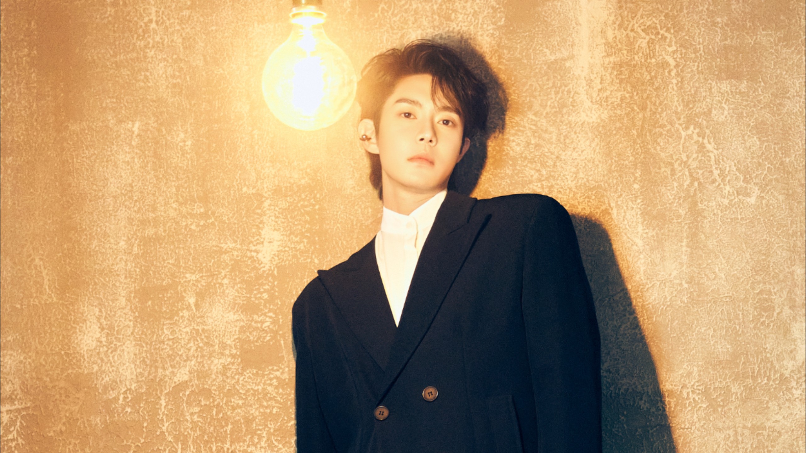 【向阳而生】灯→引路人.