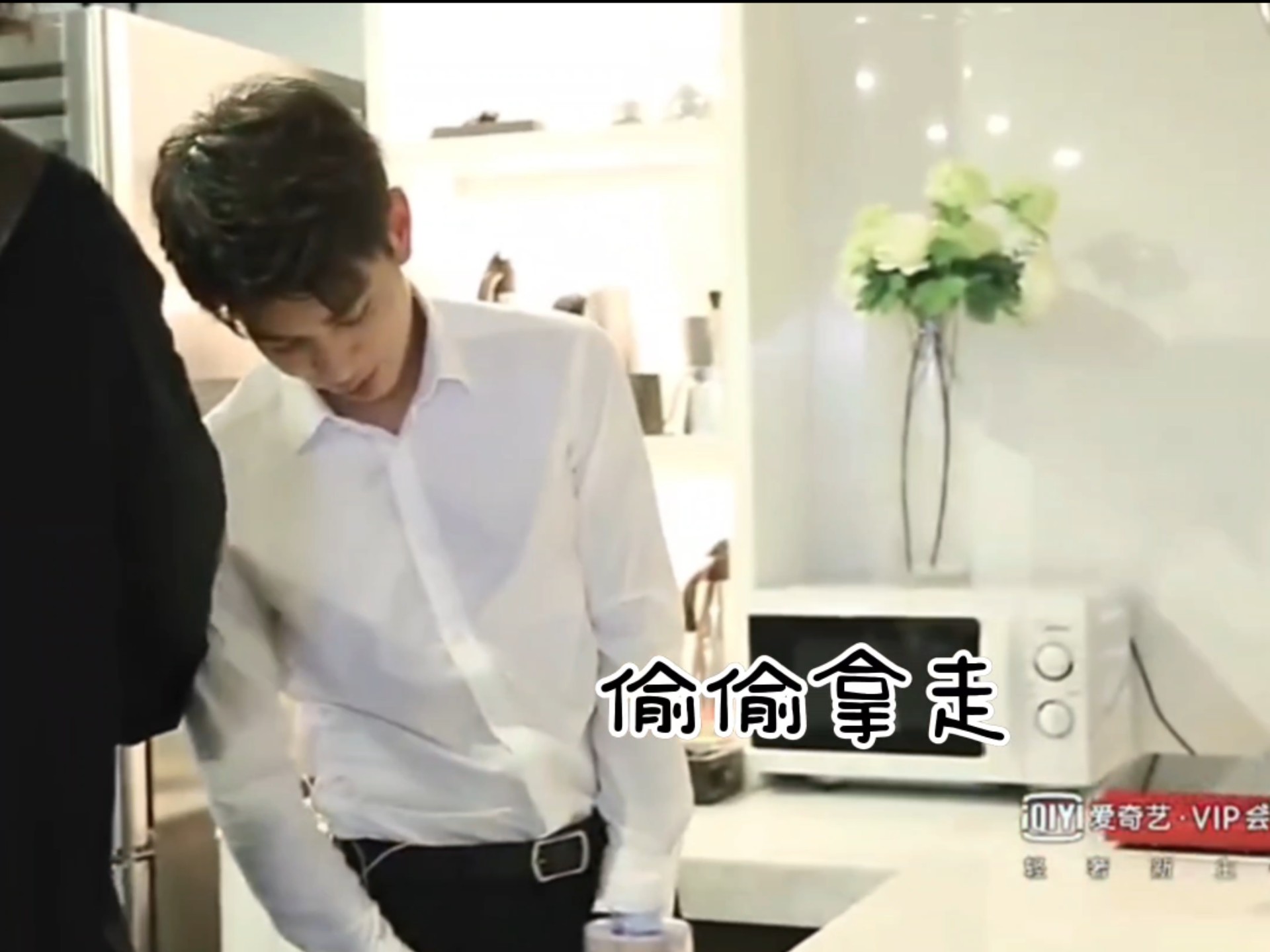 【冯建宇】看似是在晨阳剧组里待疯了，但其实这只是日常罢了