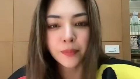 【Faye Peraya】【考古】【中翻】被粉丝和朋友吐槽梗绝缘体 