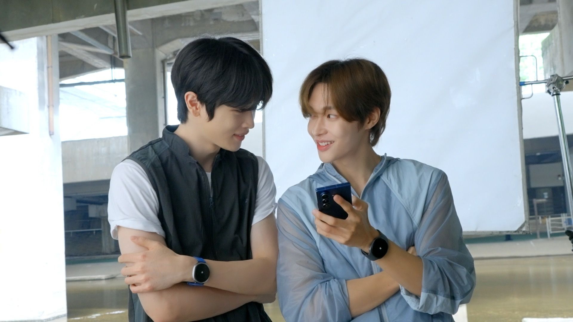【RIIZE】RIIZE Samsung Galaxy Watch8 Ad Behind