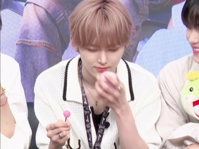 【林韩中】居然有爱豆当众舔肥皂？！！！