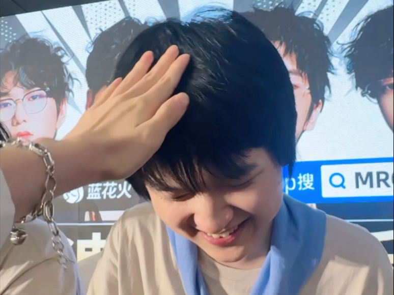 MRC快闪见面会互动～