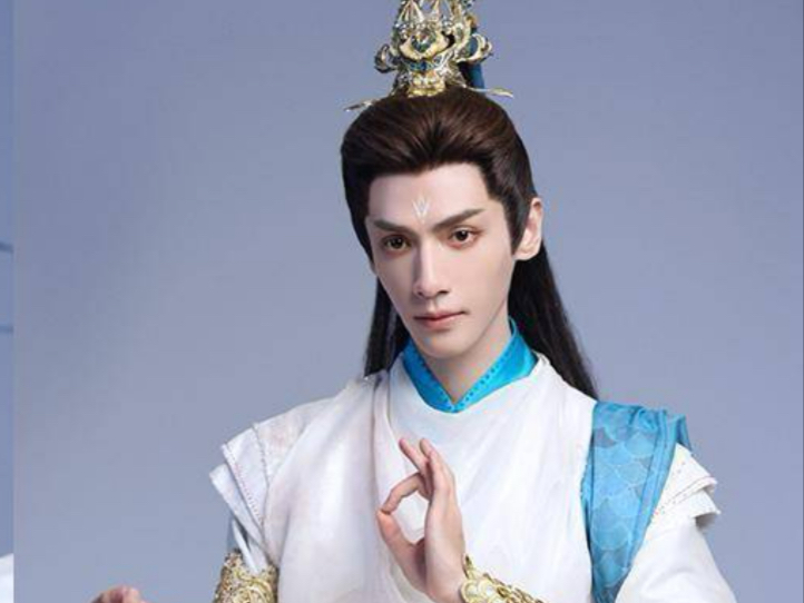 罗云熙水仙/四川男人天不怕地不怕……