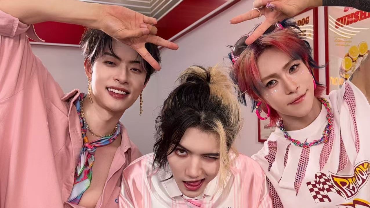 三块草莓小蛋糕成都一日游