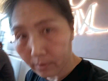 今天又变胖了：长期熬夜头发掉的差不多了