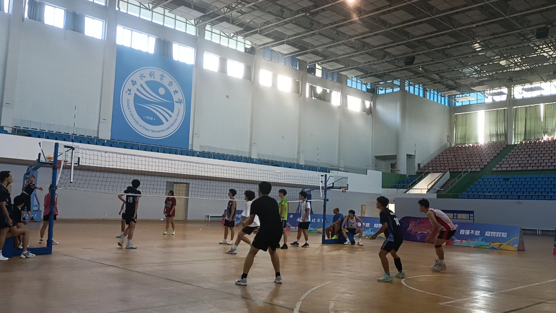【南工排球队】Up主探索中，欢迎收看求三连！