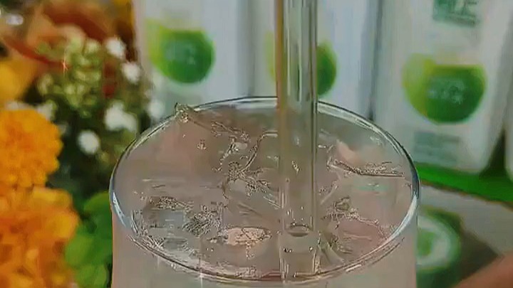 轻上100%椰子水！天然电解质，解渴补水超清爽～