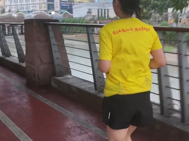 跑步致敬祖国。强身健体，做一个身心健康的人，且能恭喜一些价值