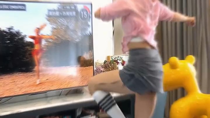 跟着海信电视一起运动吧