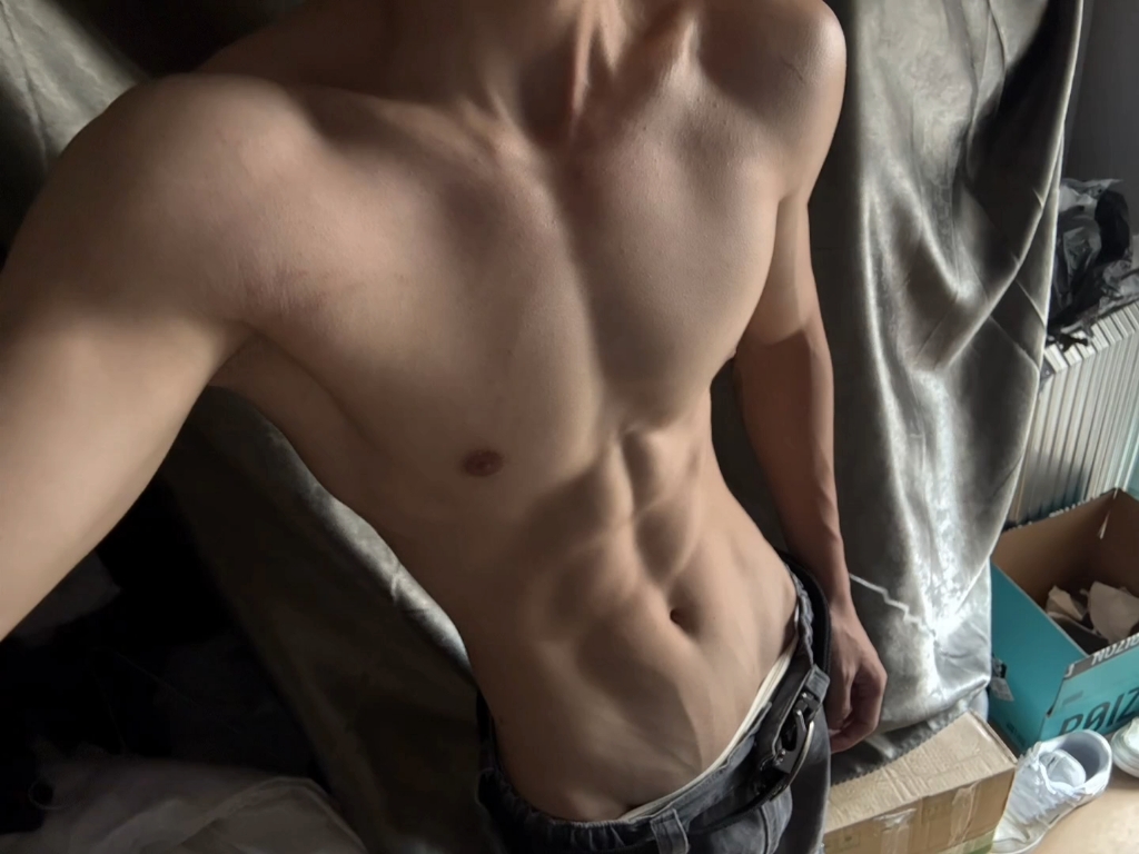 睡不着的时候怎么办?腹肌男孩,薄肌男孩 睡不着的时候怎么办?腹肌男孩,薄肌男孩