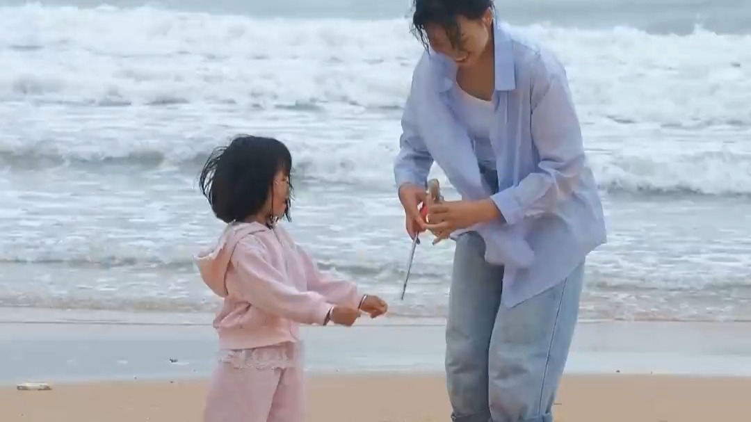 23_总要去赶一次海，手中的小桶装满了赶海的喜悦#TCL小蓝翼Q7