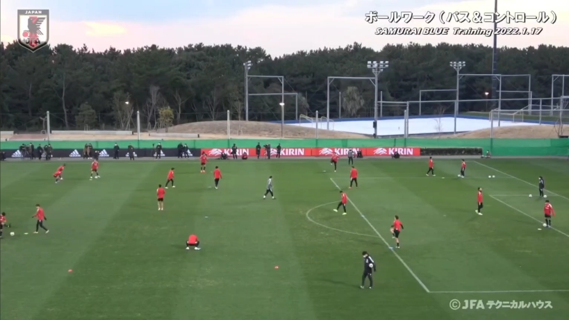 SAMURAI BLUE日本代表卜レ-ニソダ