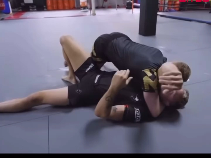 craig jones逃arm triangle
