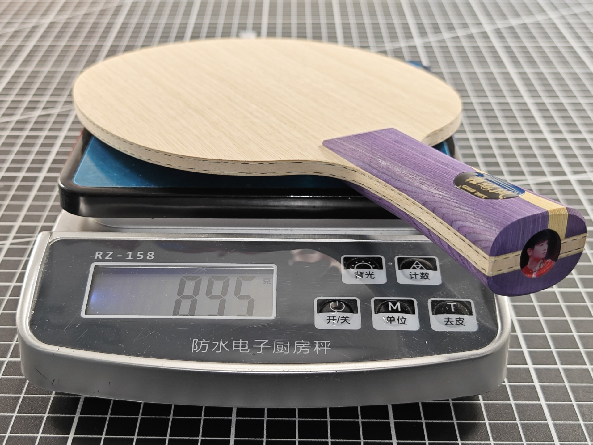 底板：DHS红双喜•S968，正手：孙颖莎 蓝国，反手：孙颖莎 橙国，来源：粉