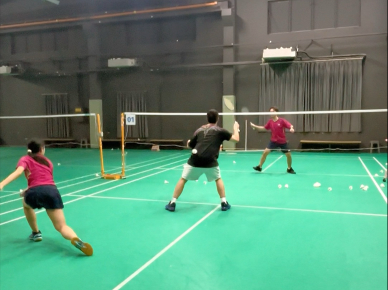 被推中腰后场怎么回球才是最优解？