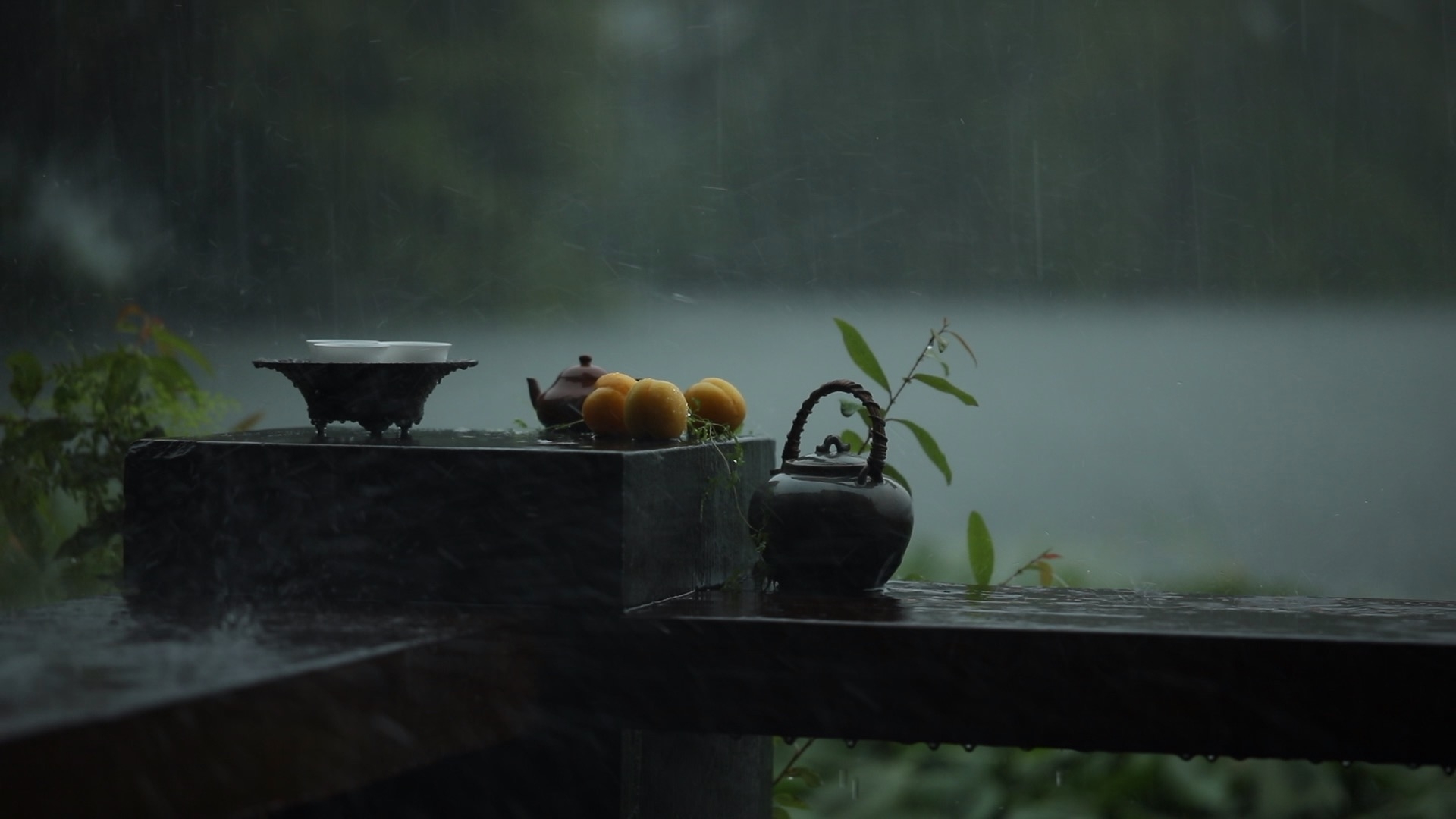 大雨天喝不了茶就洗杯子吧！