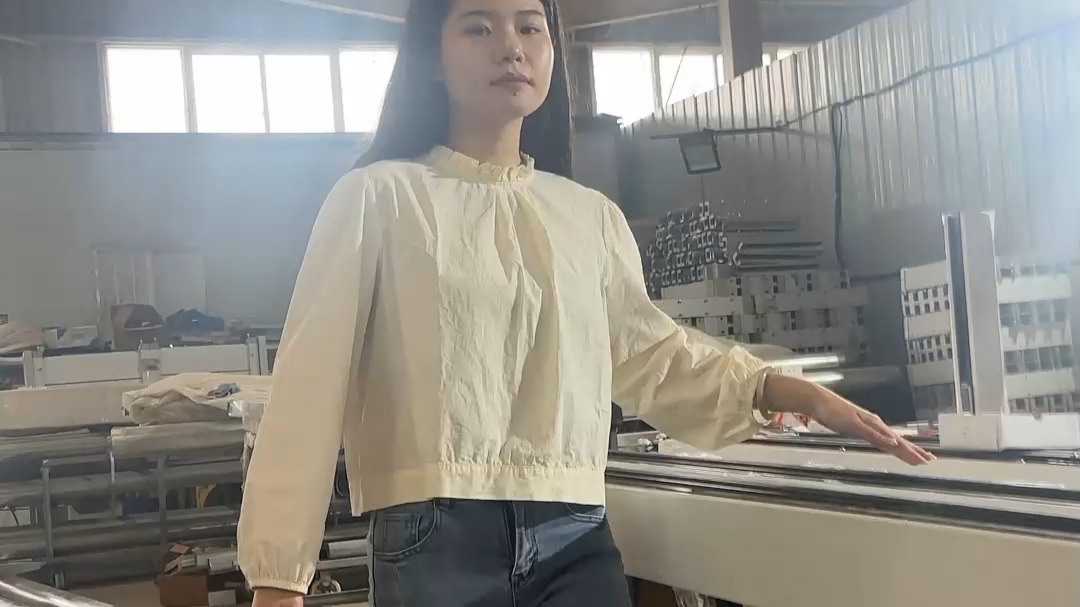 我是斐斐，在河南郑州做快速门。人一生会碰到2920万人，你能刷到