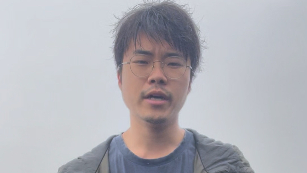 日本人在韩国第一高峰用中文念元素周期表